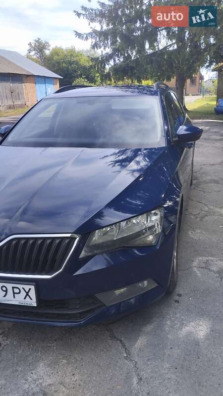 Универсал Skoda Superb 2016 в Радехове