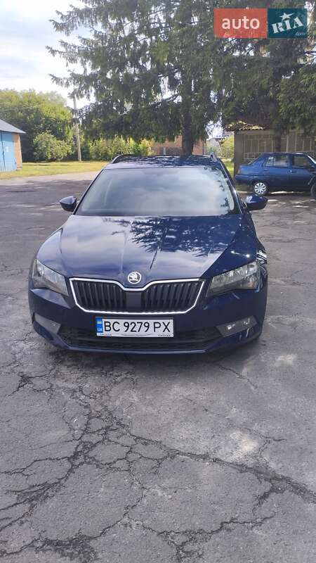 Универсал Skoda Superb 2016 в Радехове