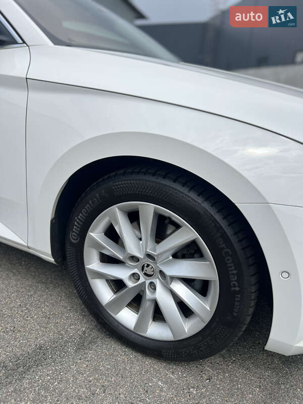 Універсал Skoda Superb 2018 в Києві