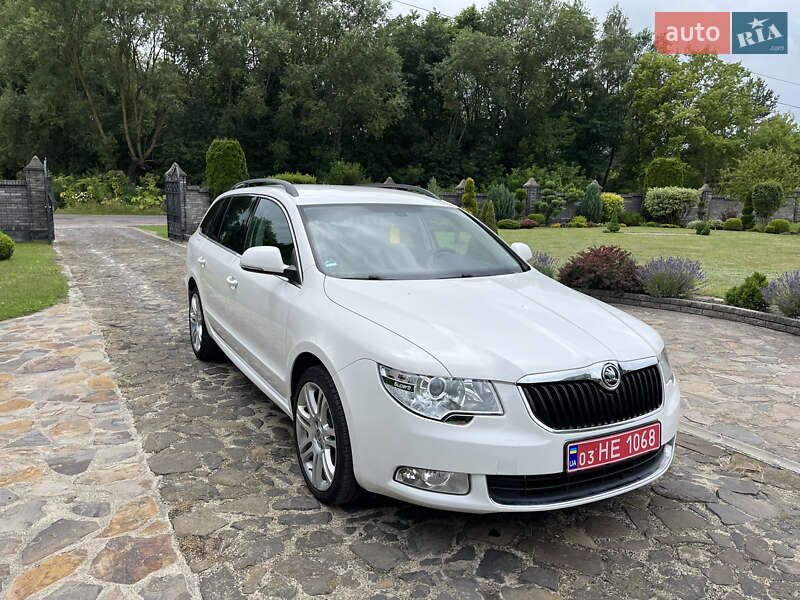 Універсал Skoda Superb 2011 в Рівному