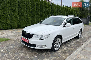 Skoda Superb 2011