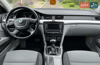 Универсал Skoda Superb 2011 в 