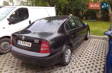 Лифтбек Skoda Superb 2006 в 