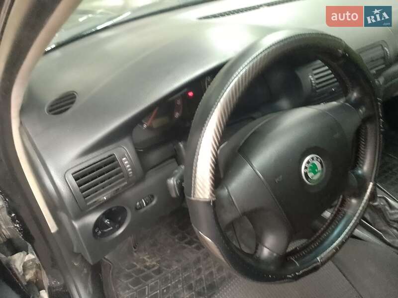 Ліфтбек Skoda Superb 2006 в Тернополі