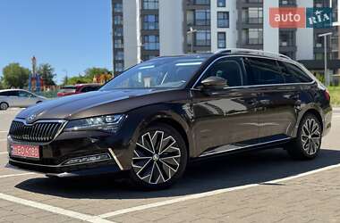 Универсал Skoda Superb 2021 в 