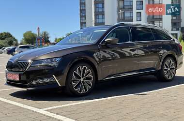 Универсал Skoda Superb 2021 в 