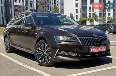 Универсал Skoda Superb 2021 в 