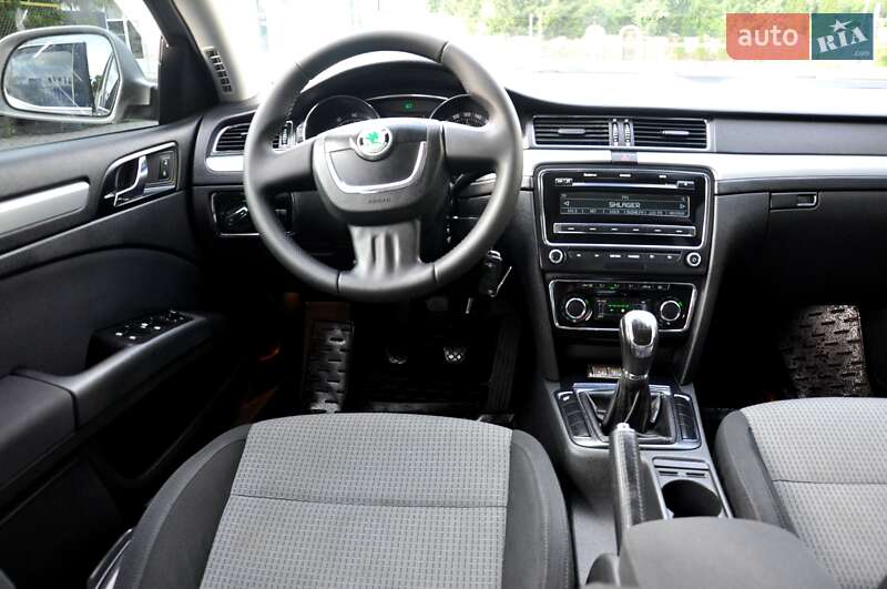 Лифтбек Skoda Superb 2008 в Львове