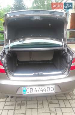 Лифтбек Skoda Superb 2011 в 
