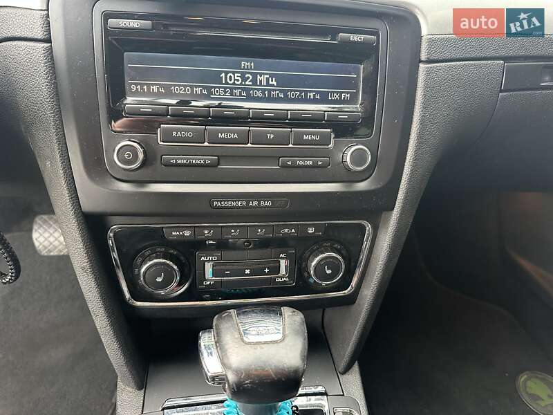 Універсал Skoda Superb 2010 в Житомирі