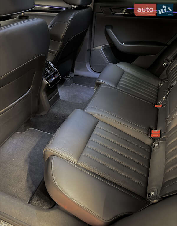 Лифтбек Skoda Superb 2017 в Днепре