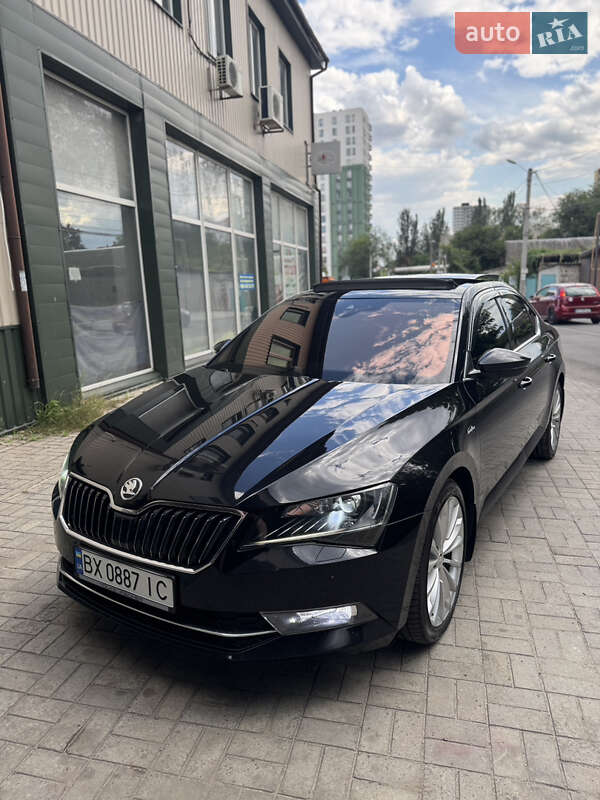Лифтбек Skoda Superb 2017 в Днепре