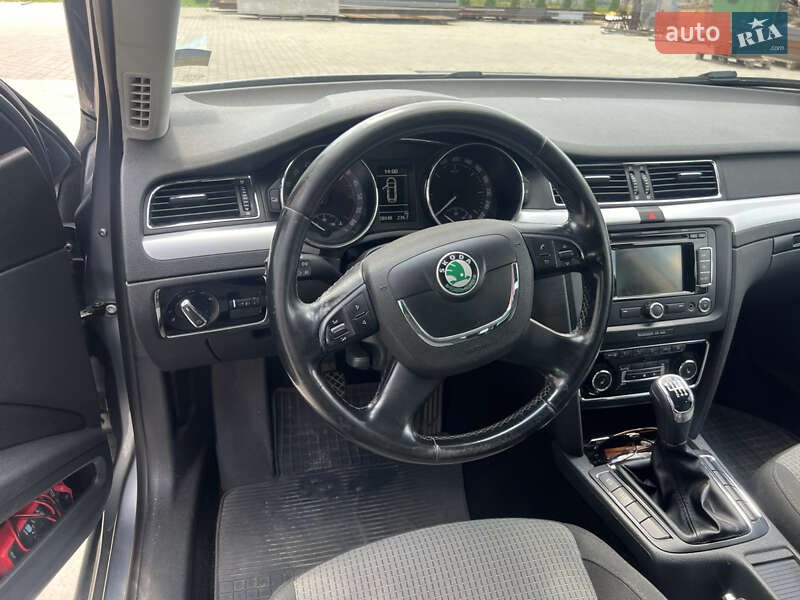 Универсал Skoda Superb 2011 в Львове