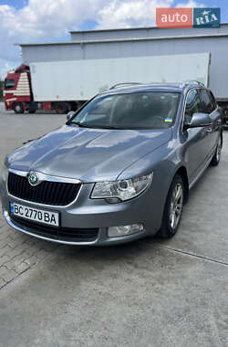 Универсал Skoda Superb 2011 в Львове