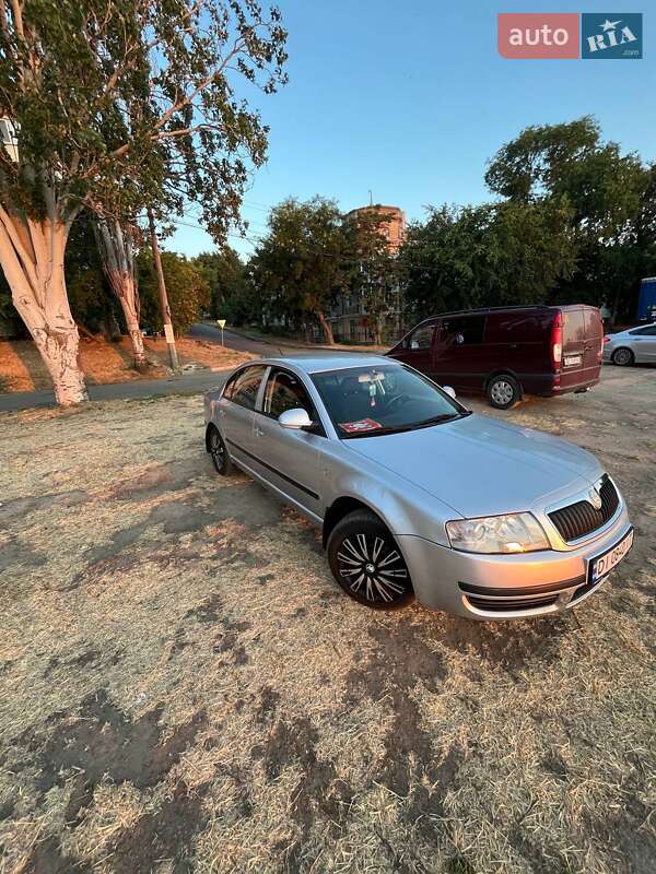 Лифтбек Skoda Superb 2008 в Николаеве