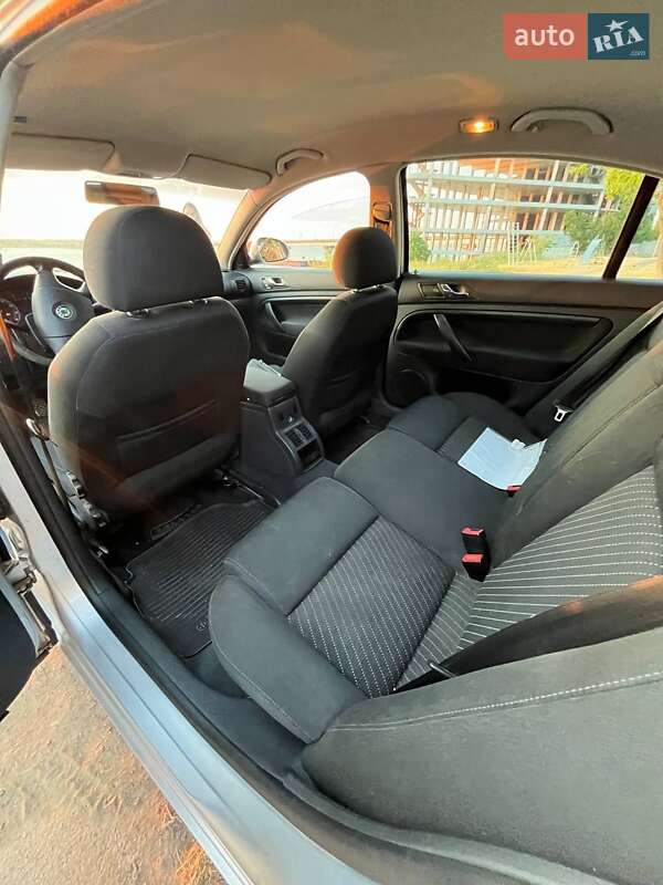 Лифтбек Skoda Superb 2008 в Николаеве