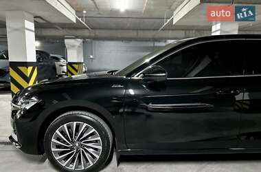 Лифтбек Skoda Superb 2025 в 