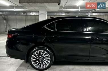 Лифтбек Skoda Superb 2025 в 