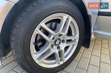 Лифтбек Skoda Superb 2004 в 