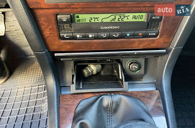 Лифтбек Skoda Superb 2004 в 