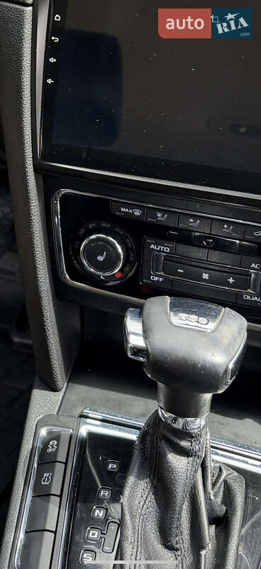 Лифтбек Skoda Superb 2011 в Черкассах