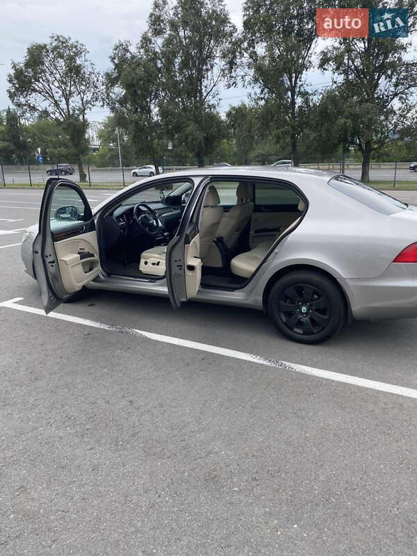 Лифтбек Skoda Superb 2012 в Киеве