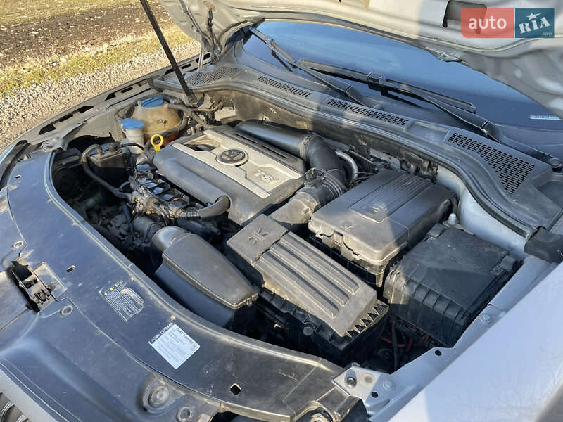 Лифтбек Skoda Superb 2013 в Синельниково