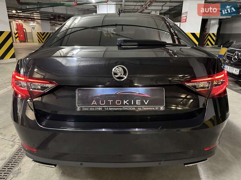 Лифтбек Skoda Superb 2018 в Киеве