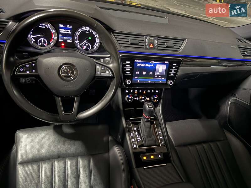 Лифтбек Skoda Superb 2018 в Киеве