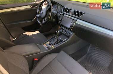 Лифтбек Skoda Superb 2017 в 
