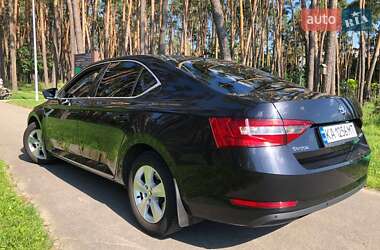 Лифтбек Skoda Superb 2017 в 