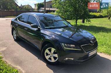 Лифтбек Skoda Superb 2017 в 