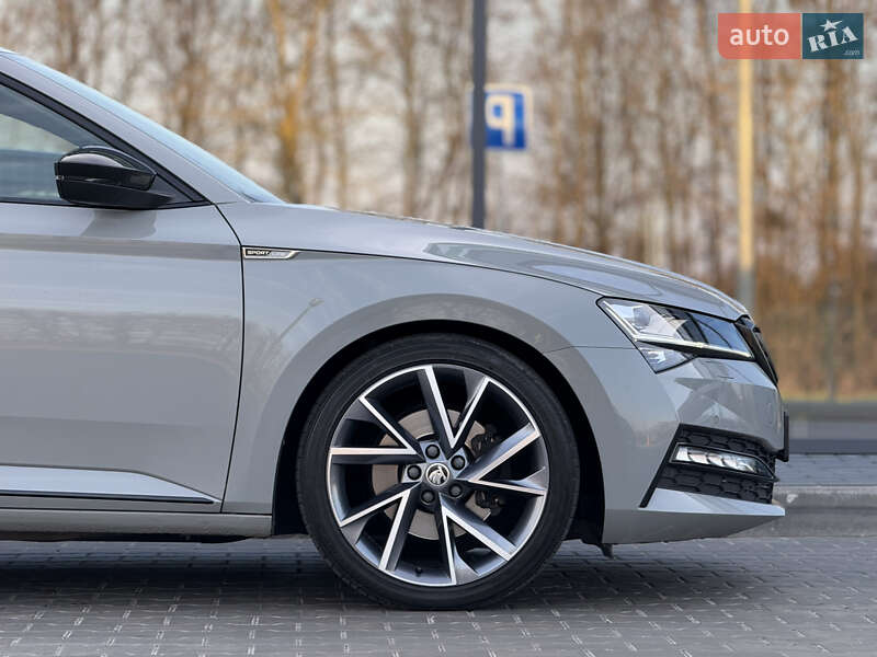 Лифтбек Skoda Superb 2020 в Луцке