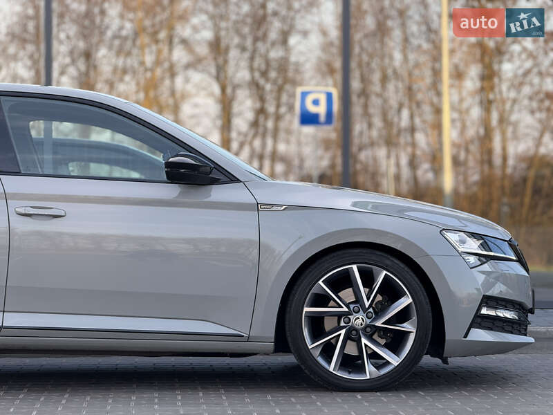 Лифтбек Skoda Superb 2020 в Луцке