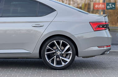 Лифтбек Skoda Superb 2020 в 