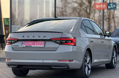 Лифтбек Skoda Superb 2020 в 