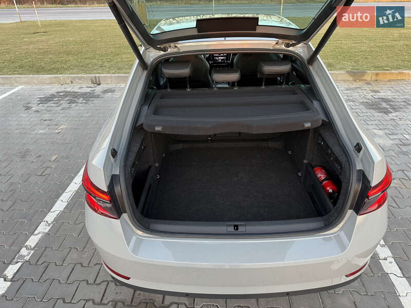 Лифтбек Skoda Superb 2020 в Луцке