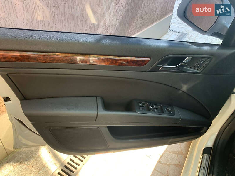 Лифтбек Skoda Superb 2011 в Кривом Роге