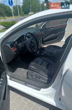 Лифтбек Skoda Superb 2010 в 