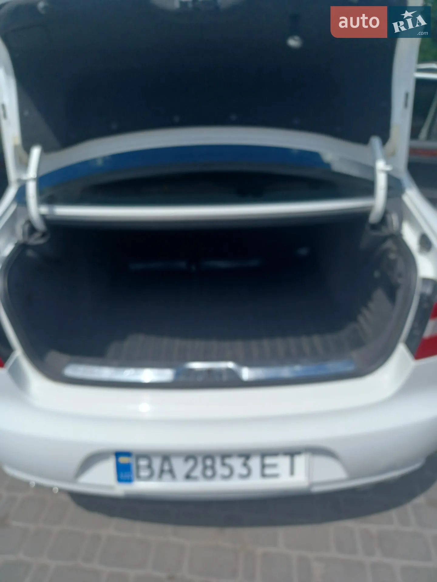 2010 Skoda Superb - мініатюра 10