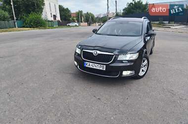 Универсал Skoda Superb 2013 в Фастове