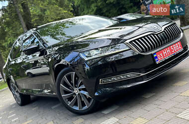 Лифтбек Skoda Superb 2021 в 