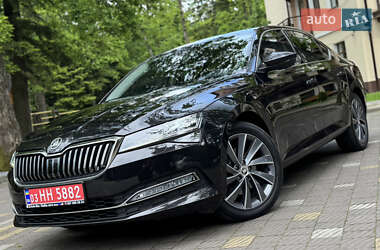 Лифтбек Skoda Superb 2021 в 