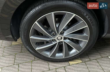 Лифтбек Skoda Superb 2021 в 