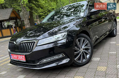 Лифтбек Skoda Superb 2021 в 