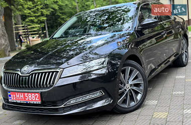 Лифтбек Skoda Superb 2021 в 