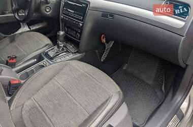 Лифтбек Skoda Superb 2013 в 