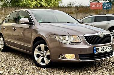 Skoda Superb 2010 Skoda Superb 2010