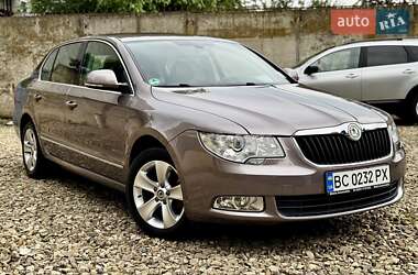 Лифтбек Skoda Superb 2010 в 