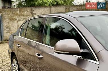 Лифтбек Skoda Superb 2010 в 